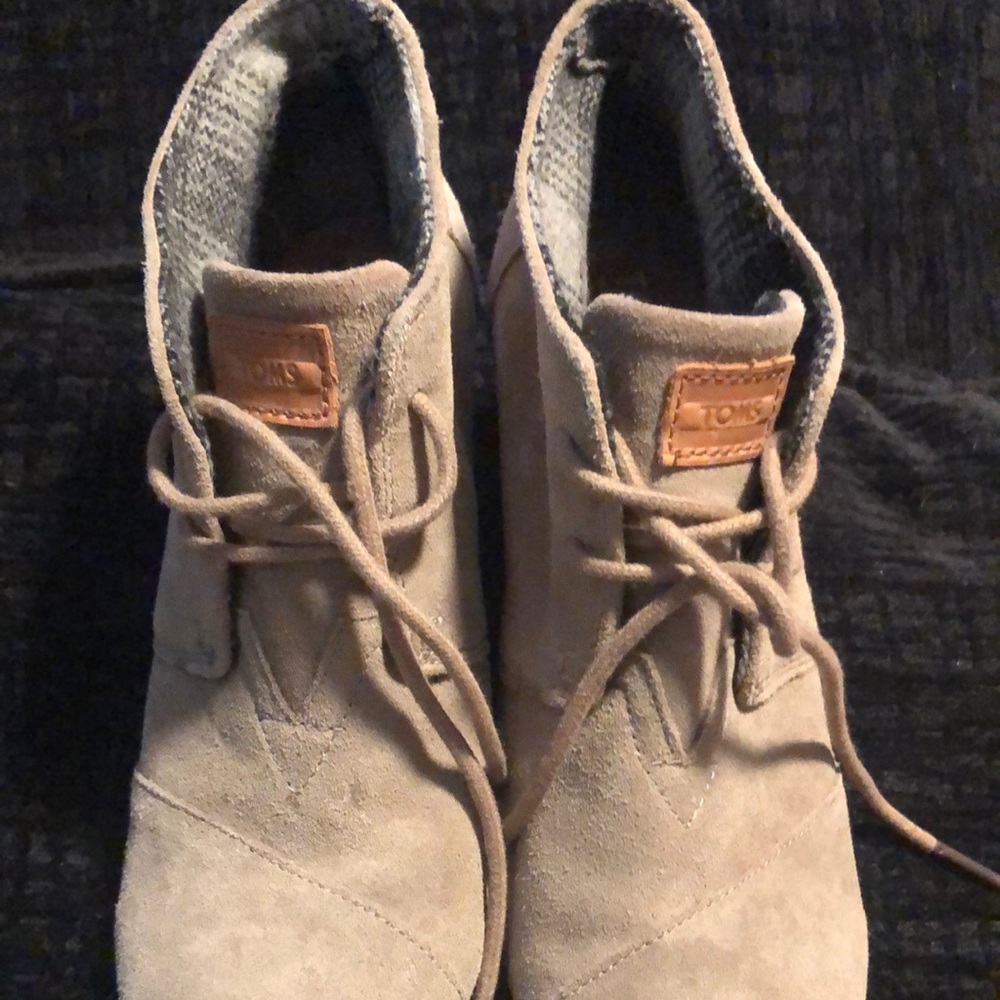 TOMS Beige Suede Lace-Up Boots